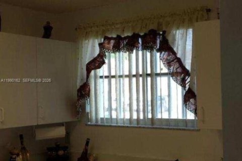 Casa en venta en Sweetwater, Florida, 3 dormitorios, 122.63 m2 № 2057855 - foto 14
