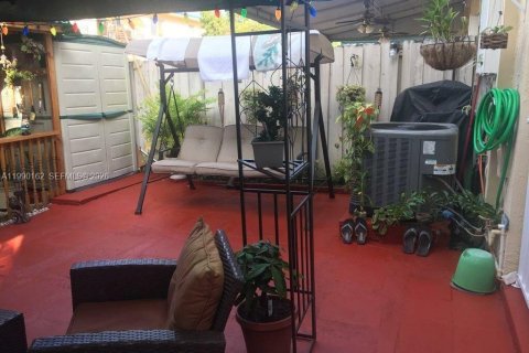 Casa en venta en Sweetwater, Florida, 3 dormitorios, 122.63 m2 № 2057855 - foto 18