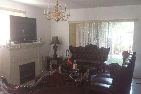 Casa en venta en Sweetwater, Florida, 3 dormitorios, 122.63 m2 № 2057855 - foto 11