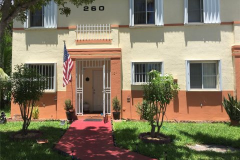 Casa en Sweetwater, Florida 3 dormitorios, 122.63 m2 № 2057855