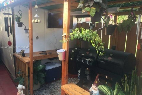 Casa en venta en Sweetwater, Florida, 3 dormitorios, 122.63 m2 № 2057855 - foto 16