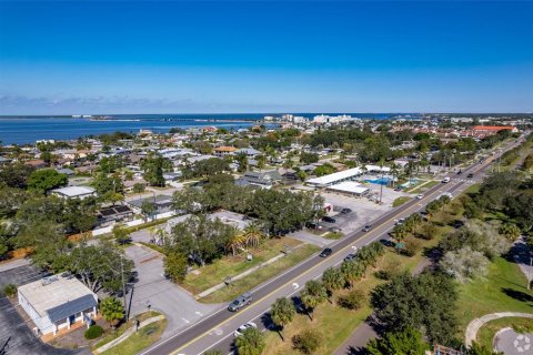 Propiedad comercial en alquiler en Dunedin, Florida, 400.97 m2 № 1591305 - foto 2