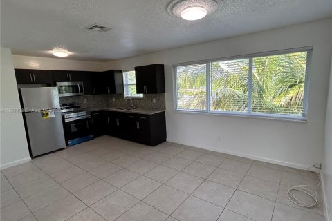 Propiedad comercial en venta en Pompano Beach, Florida, 362.04 m2 № 1865783 - foto 21