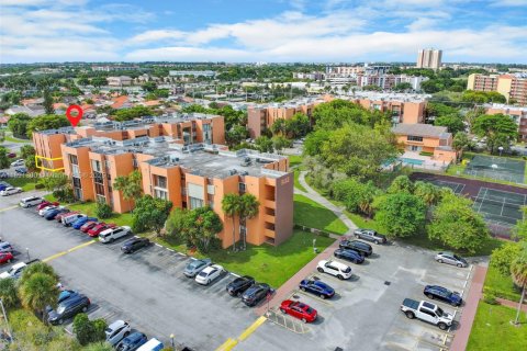 Copropriété à vendre à Miami, Floride: 3 chambres, 117.61 m2 № 1945417 - photo 5