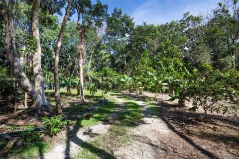 Terreno en venta en Miami, Florida № 1820340 - foto 27