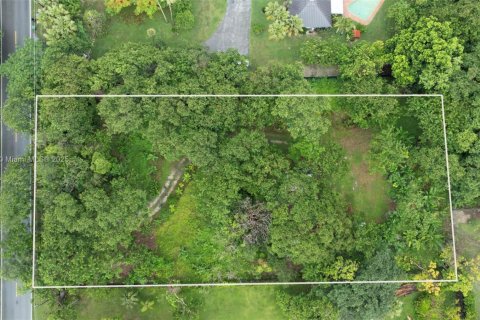 Terreno en venta en Miami, Florida № 1820340 - foto 5