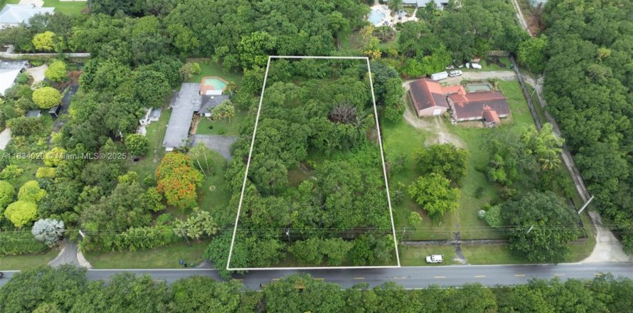 Terreno en Miami, Florida № 1820340