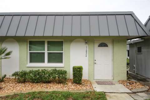Condominio en alquiler en New Port Richey, Florida, 1 dormitorio, 72.37 m2 № 1820559 - foto 2