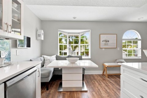 Touwnhouse à vendre à Largo, Floride: 3 chambres, 209.22 m2 № 2280302 - photo 13