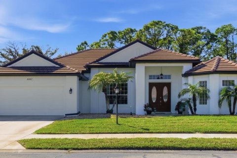 Casa en Venice, Florida 3 dormitorios, 216.65 m2 № 2116904