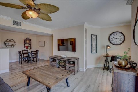 Condominio en venta en Palm Harbor, Florida, 3 dormitorios, 104.79 m2 № 1833502 - foto 11