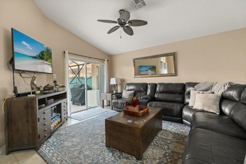 Casa en venta en Davenport, Florida, 4 dormitorios, 143.26 m2 № 1888480 - foto 3
