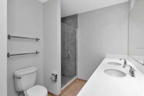 Condo in Tampa, Florida, 2 bedrooms  № 1609386 - photo 24