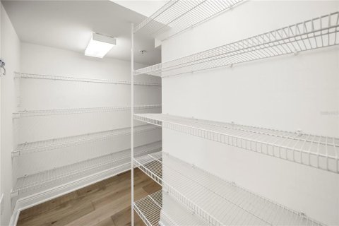 Immobilier commercial à vendre à Orlando, Floride: 292.08 m2 № 1898599 - photo 15