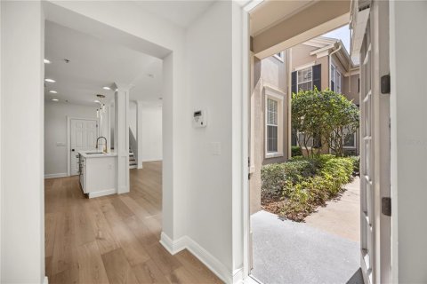Immobilier commercial à vendre à Orlando, Floride: 292.08 m2 № 1898599 - photo 4