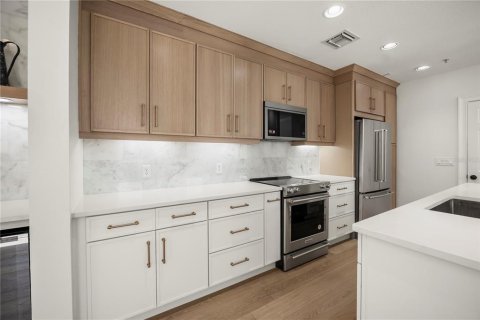 Immobilier commercial à vendre à Orlando, Floride: 292.08 m2 № 1898599 - photo 9