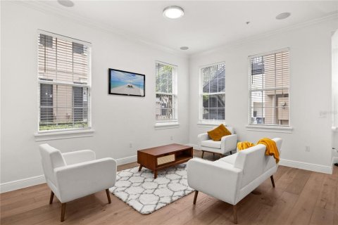 Immobilier commercial à vendre à Orlando, Floride: 292.08 m2 № 1898599 - photo 18