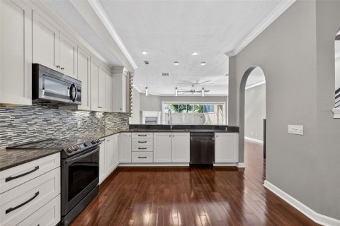 Touwnhouse à vendre à Clearwater, Floride: 3 chambres, 278.52 m2 № 2098859 - photo 5