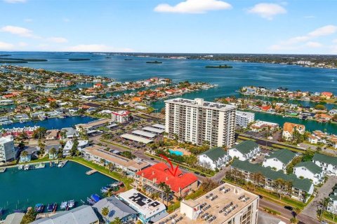Touwnhouse à vendre à Clearwater, Floride: 3 chambres, 278.52 m2 № 2098859 - photo 28