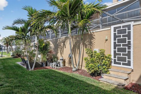 Touwnhouse à vendre à Clearwater, Floride: 3 chambres, 278.52 m2 № 2098859 - photo 20