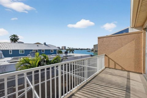 Touwnhouse à vendre à Clearwater, Floride: 3 chambres, 278.52 m2 № 2098859 - photo 27