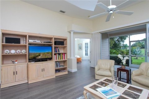 Casa en alquiler en University Park, Florida, 2 dormitorios, 124.86 m2 № 213068 - foto 9