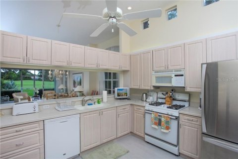 Casa en alquiler en University Park, Florida, 2 dormitorios, 124.86 m2 № 213068 - foto 12