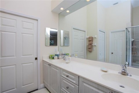 Casa en alquiler en University Park, Florida, 2 dormitorios, 124.86 m2 № 213068 - foto 18