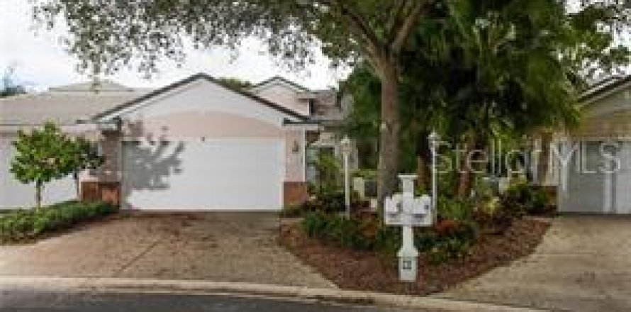 Villa ou maison à University Park, Floride 2 chambres, 124.86 m2 № 213068