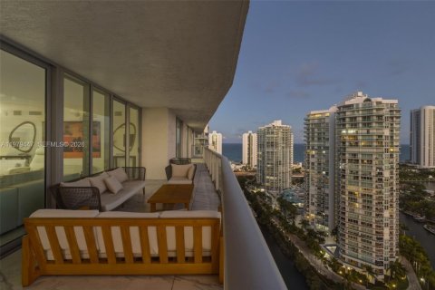 Copropriété à vendre à Sunny Isles Beach, Floride: 4 chambres, 286.51 m2 № 2046232 - photo 29