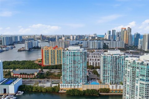 Copropriété à vendre à Sunny Isles Beach, Floride: 4 chambres, 286.51 m2 № 2046232 - photo 30