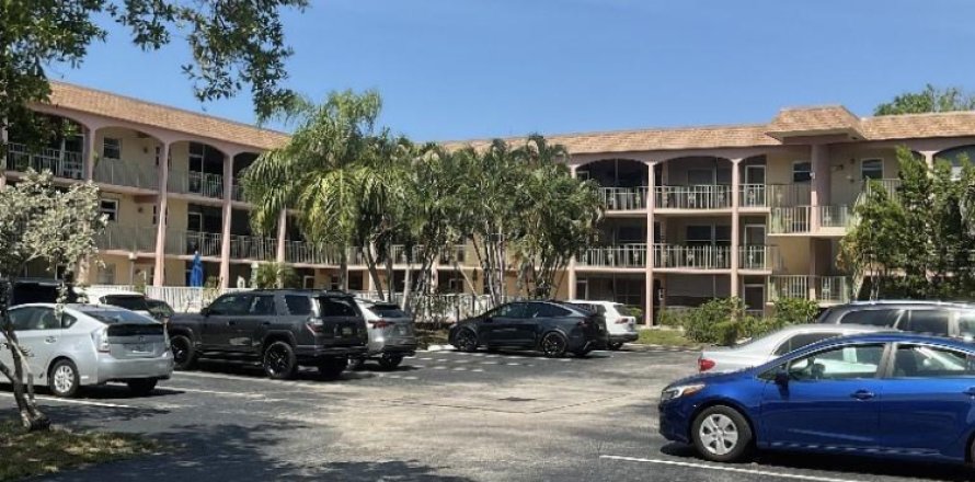 Condominio en Pompano Beach, Florida, 2 dormitorios № 2193984