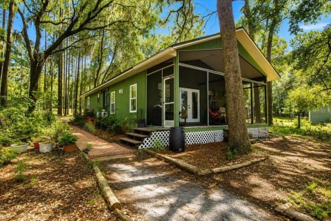 House in Melrose, Florida 2 bedrooms, 115.94 sq.m. № 2200698 - photo 24