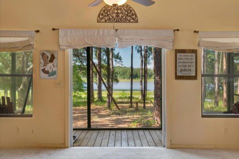House in Melrose, Florida 2 bedrooms, 115.94 sq.m. № 2200698 - photo 3