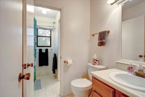House in Melrose, Florida 2 bedrooms, 115.94 sq.m. № 2200698 - photo 17