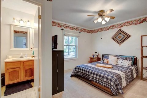 House in Melrose, Florida 2 bedrooms, 115.94 sq.m. № 2200698 - photo 18