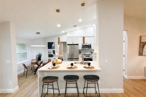 Villa ou maison à vendre à Orlando, Floride: 3 chambres, 123 m2 № 2427369 - photo 6