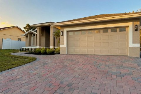 Villa ou maison à vendre à Orlando, Floride: 3 chambres, 123 m2 № 2427369 - photo 2