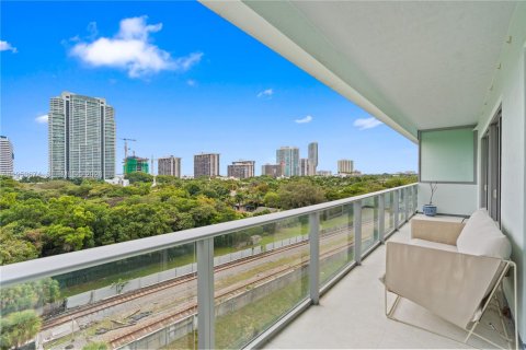 Condominio en alquiler en Miami, Florida, 2 dormitorios, 103.96 m2 № 2011011 - foto 10
