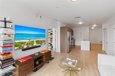 Condominio en alquiler en Miami, Florida, 2 dormitorios, 103.96 m2 № 2011011 - foto 9
