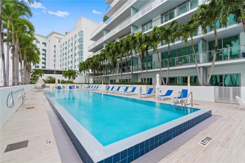 Condominio en alquiler en Miami, Florida, 2 dormitorios, 103.96 m2 № 2011011 - foto 29
