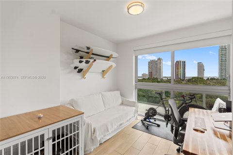 Condominio en alquiler en Miami, Florida, 2 dormitorios, 103.96 m2 № 2011011 - foto 18
