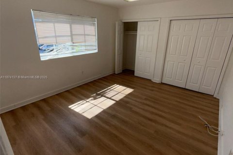 Copropriété à vendre à North Miami, Floride: 1 chambre, 72.19 m2 № 1977640 - photo 6