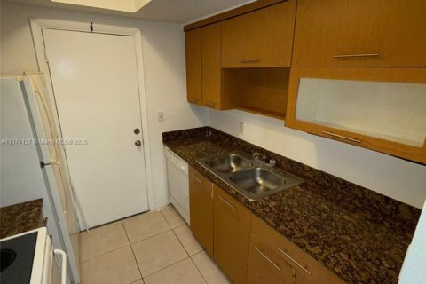 Copropriété à vendre à North Miami, Floride: 1 chambre, 72.19 m2 № 1977640 - photo 14