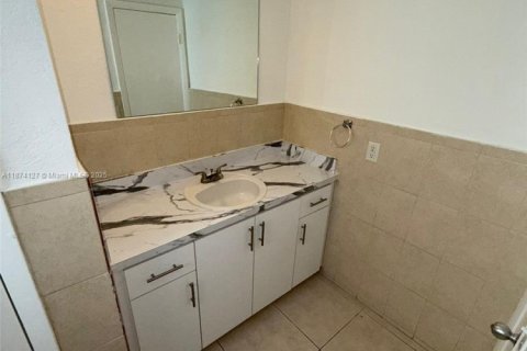Copropriété à vendre à North Miami, Floride: 1 chambre, 72.19 m2 № 1977640 - photo 10