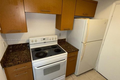 Copropriété à vendre à North Miami, Floride: 1 chambre, 72.19 m2 № 1977640 - photo 3
