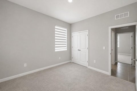 Villa ou maison à louer à Wesley Chapel, Floride: 4 chambres, 189.99 m2 № 2115472 - photo 15