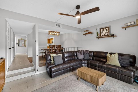 Copropriété à vendre à Winter Park, Floride: 2 chambres, 117.61 m2 № 2093284 - photo 2