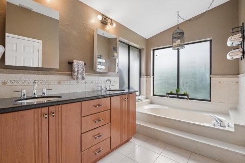 Villa ou maison à vendre à Davie, Floride: 4 chambres, 200.11 m2 № 2075344 - photo 14