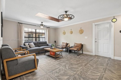 Villa ou maison à vendre à Davie, Floride: 4 chambres, 200.11 m2 № 2075344 - photo 11